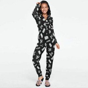 Victoria's Secret PINK "Sleigh All Day" 1 Piece Sleepware Size M